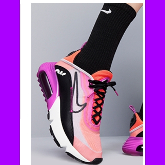 Nike Shoes - Nike Air Max